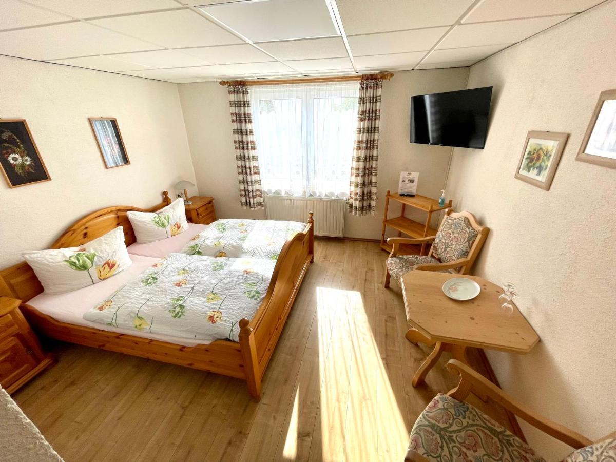 Hotel Charlott Eisenbach  Buitenkant foto