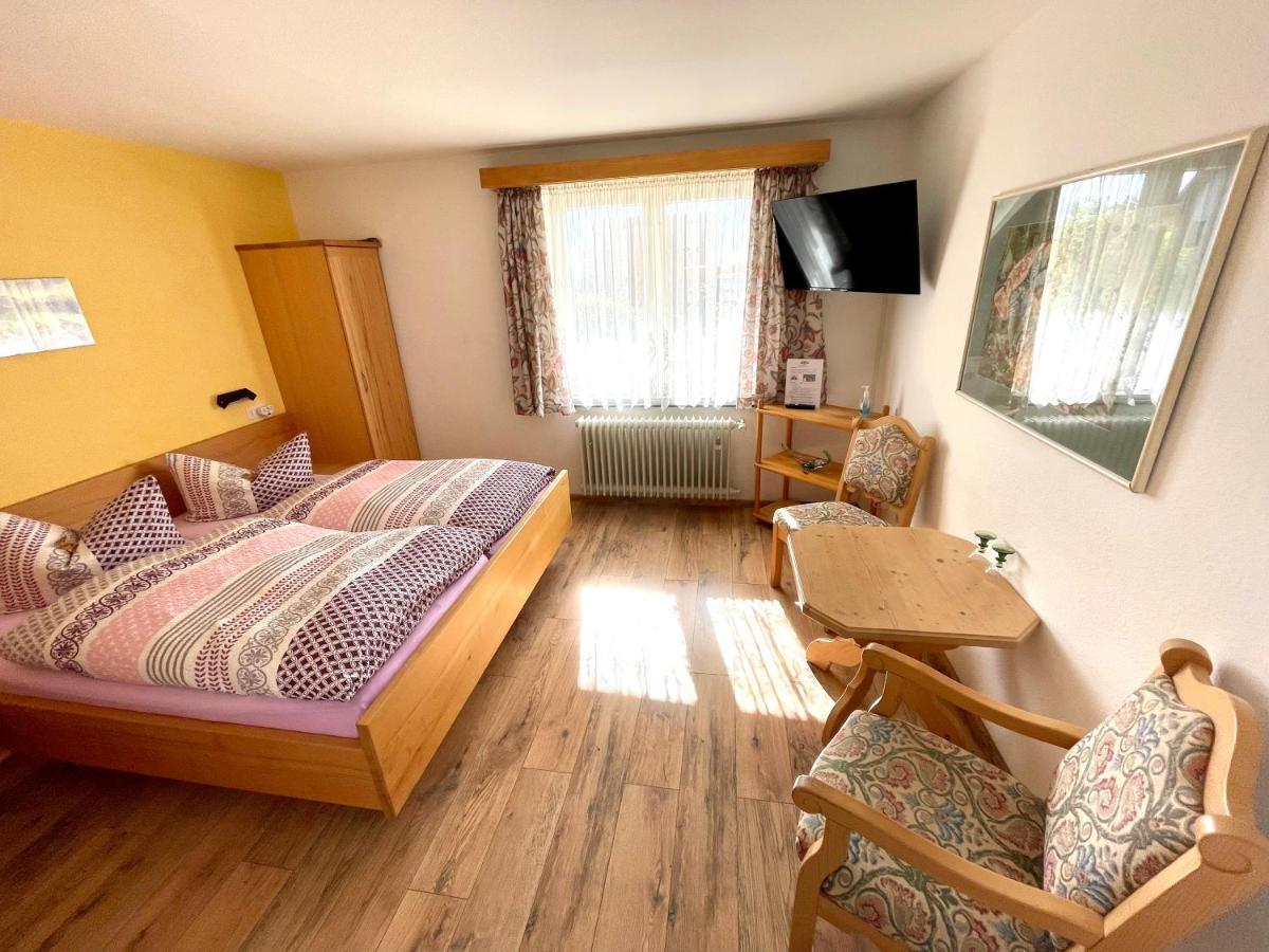 Hotel Charlott Eisenbach  Buitenkant foto