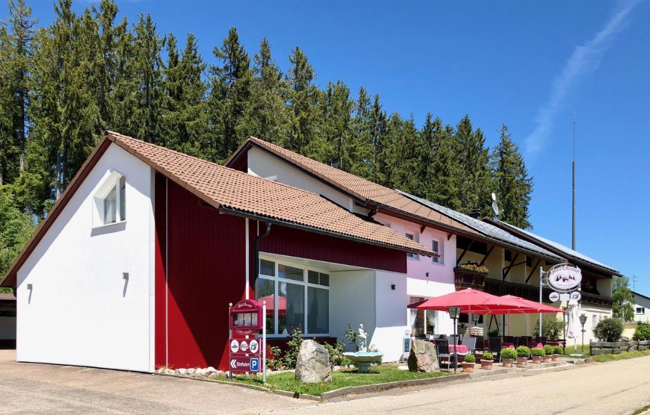 Hotel Charlott Eisenbach  Buitenkant foto