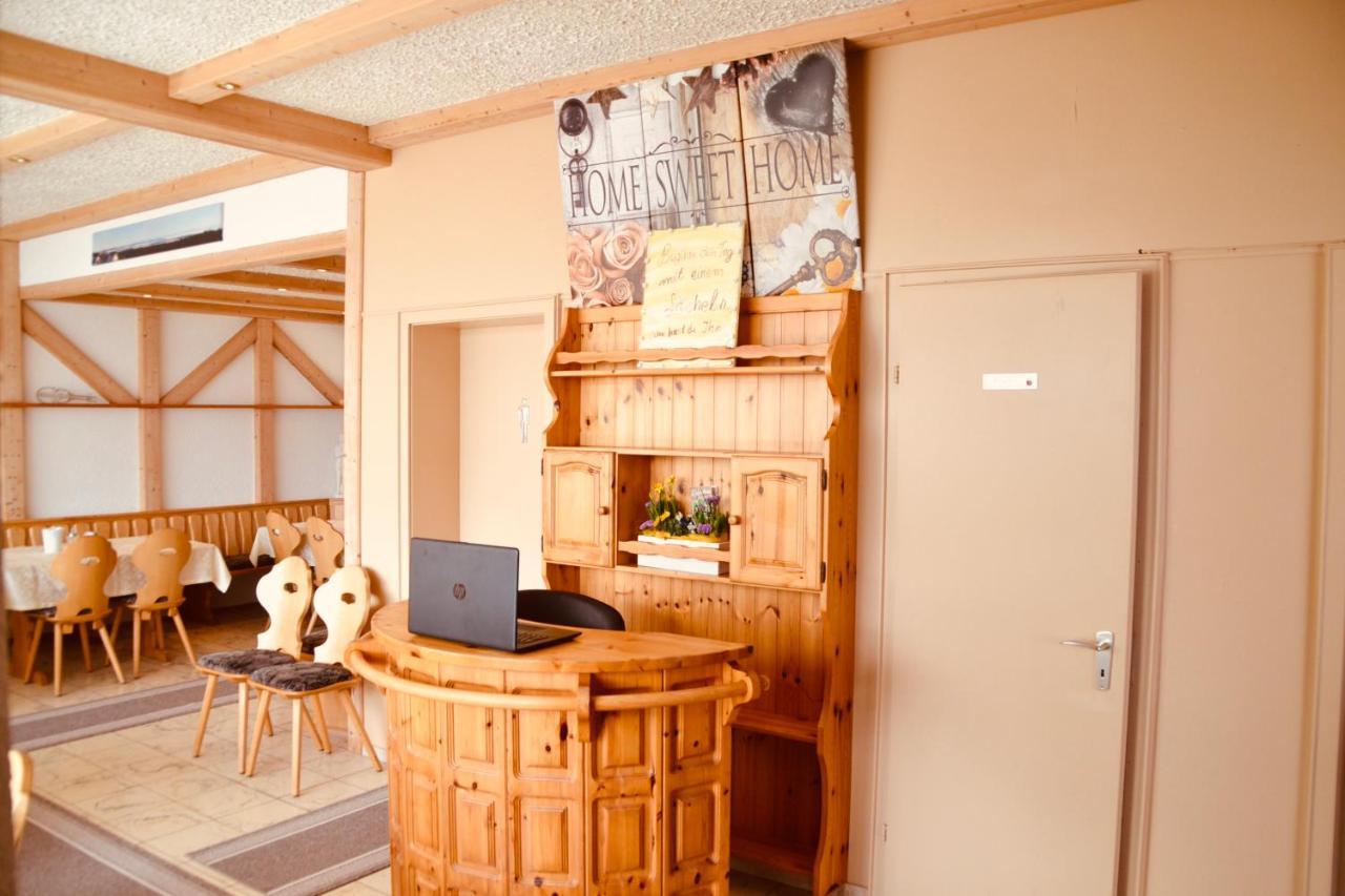 Hotel Charlott Eisenbach  Buitenkant foto