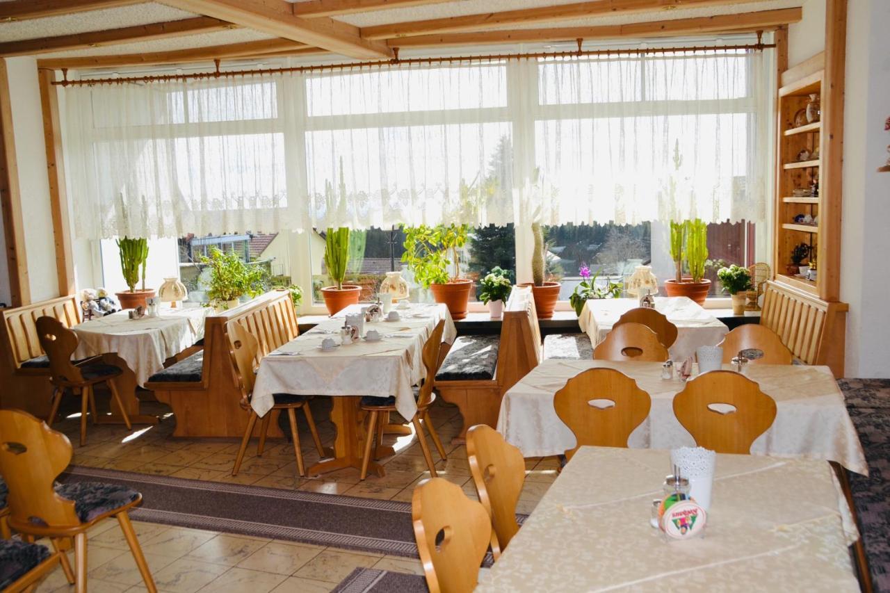 Hotel Charlott Eisenbach  Buitenkant foto