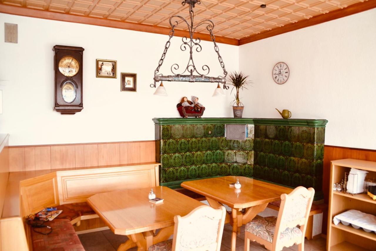 Hotel Charlott Eisenbach  Buitenkant foto