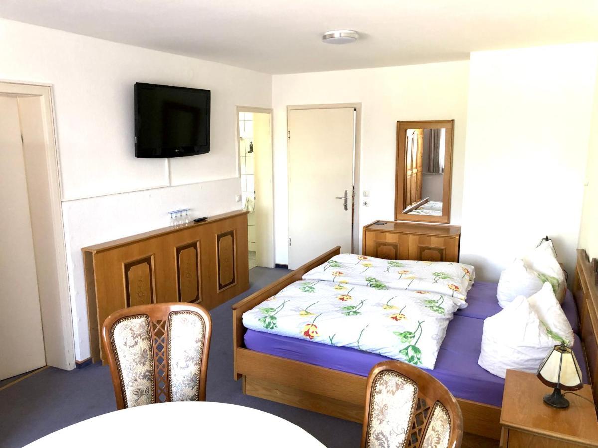 Hotel Charlott Eisenbach  Buitenkant foto