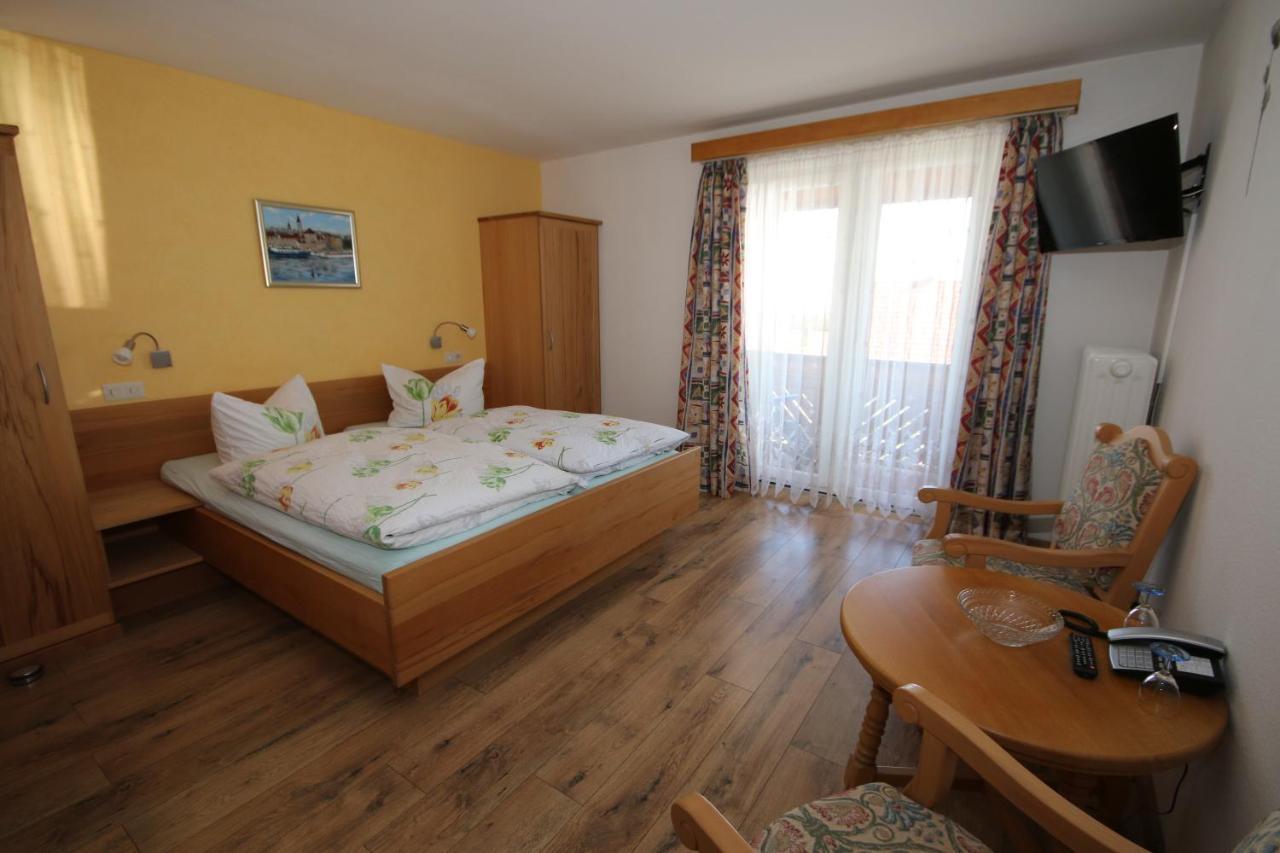Hotel Charlott Eisenbach  Buitenkant foto