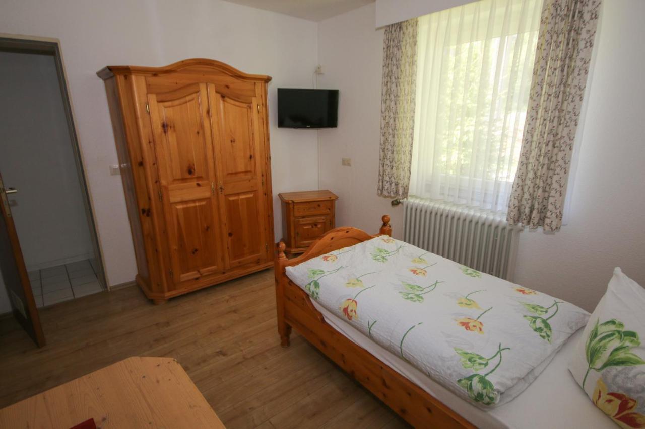 Hotel Charlott Eisenbach  Buitenkant foto